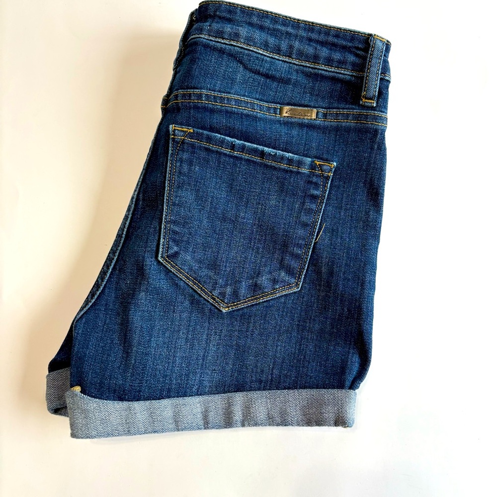 Kancan Women's Medium Dark Wash Cuffed Shorts‎ High Rise Nondistressed Stretch